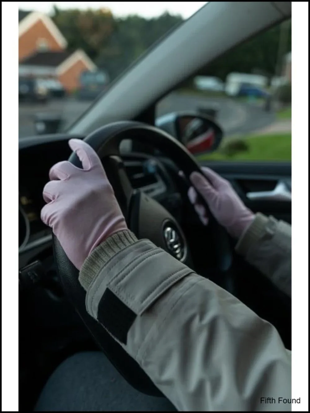 Pure Silk Glove Liners Touchscreen Thermal Unisex with Wash Bag